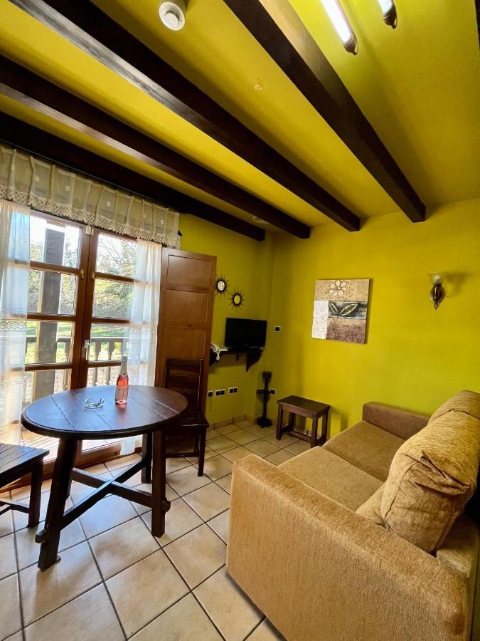 Apartamentos Turisticos Paseo De La Alameda Villaviciosa  Luaran gambar