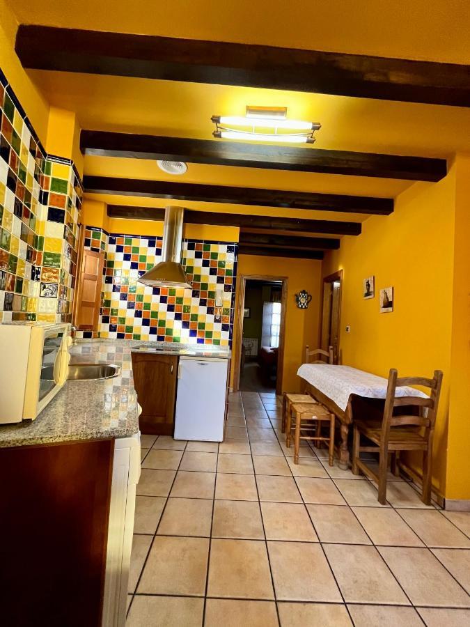 Apartamentos Turisticos Paseo De La Alameda Villaviciosa  Luaran gambar