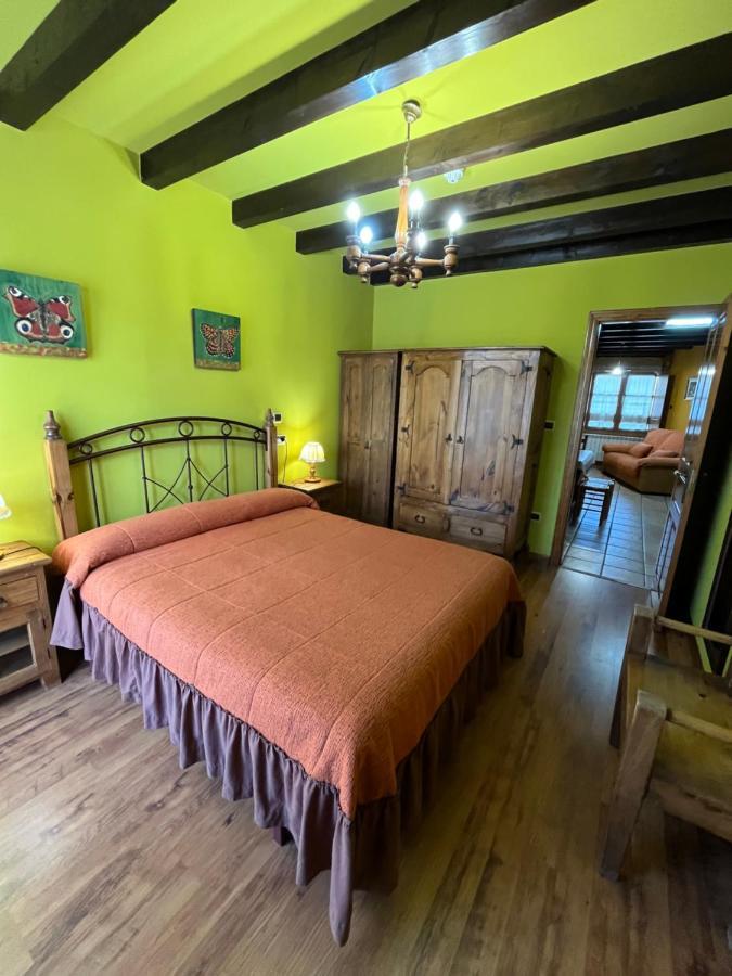 Apartamentos Turisticos Paseo De La Alameda Villaviciosa  Luaran gambar