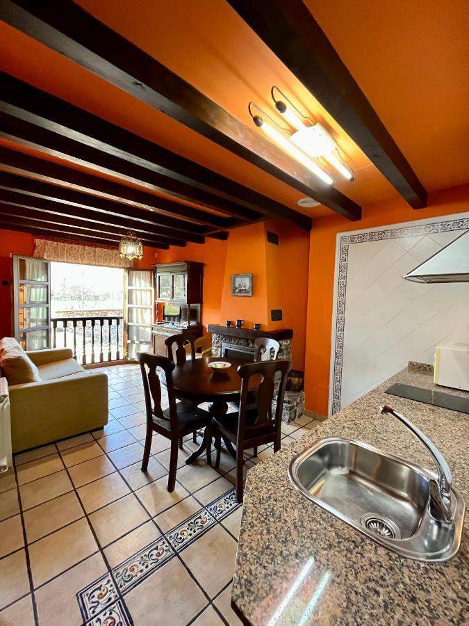 Apartamentos Turisticos Paseo De La Alameda Villaviciosa  Luaran gambar