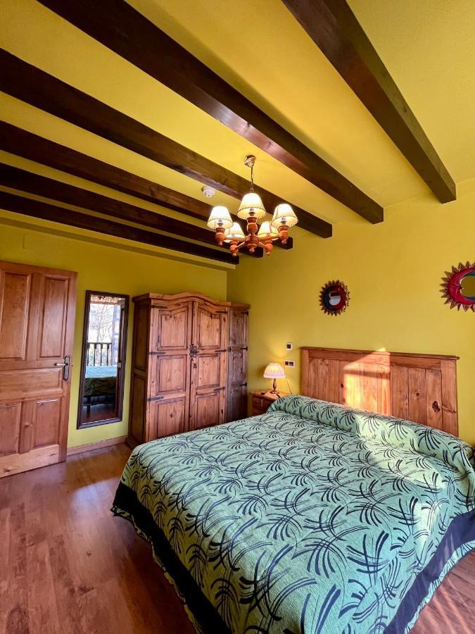 Apartamentos Turisticos Paseo De La Alameda Villaviciosa  Luaran gambar