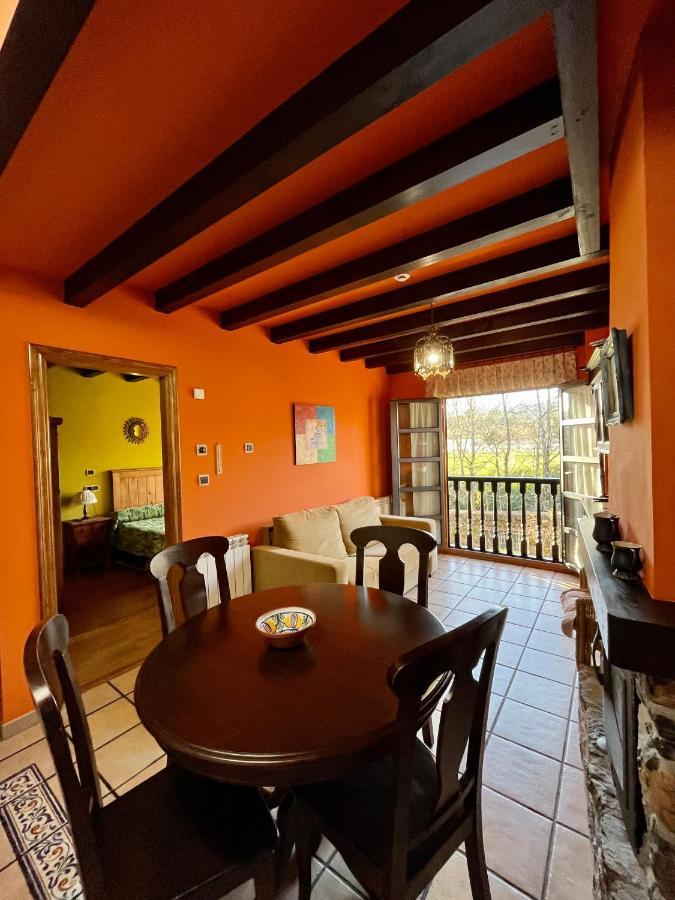 Apartamentos Turisticos Paseo De La Alameda Villaviciosa  Luaran gambar