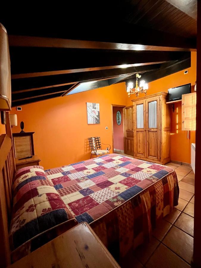 Apartamentos Turisticos Paseo De La Alameda Villaviciosa  Luaran gambar