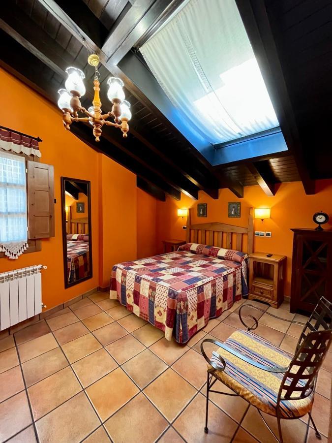 Apartamentos Turisticos Paseo De La Alameda Villaviciosa  Luaran gambar