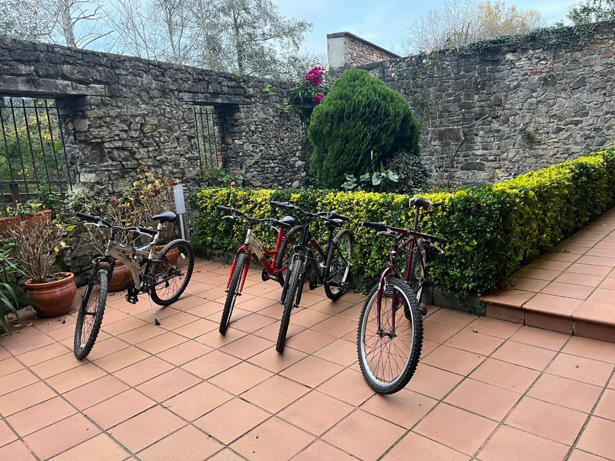 Apartamentos Turisticos Paseo De La Alameda Villaviciosa  Luaran gambar